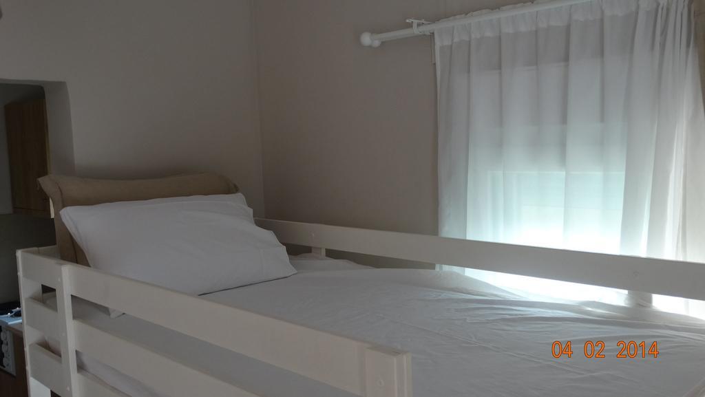Smaragdi Studios Pefkari Chambre photo
