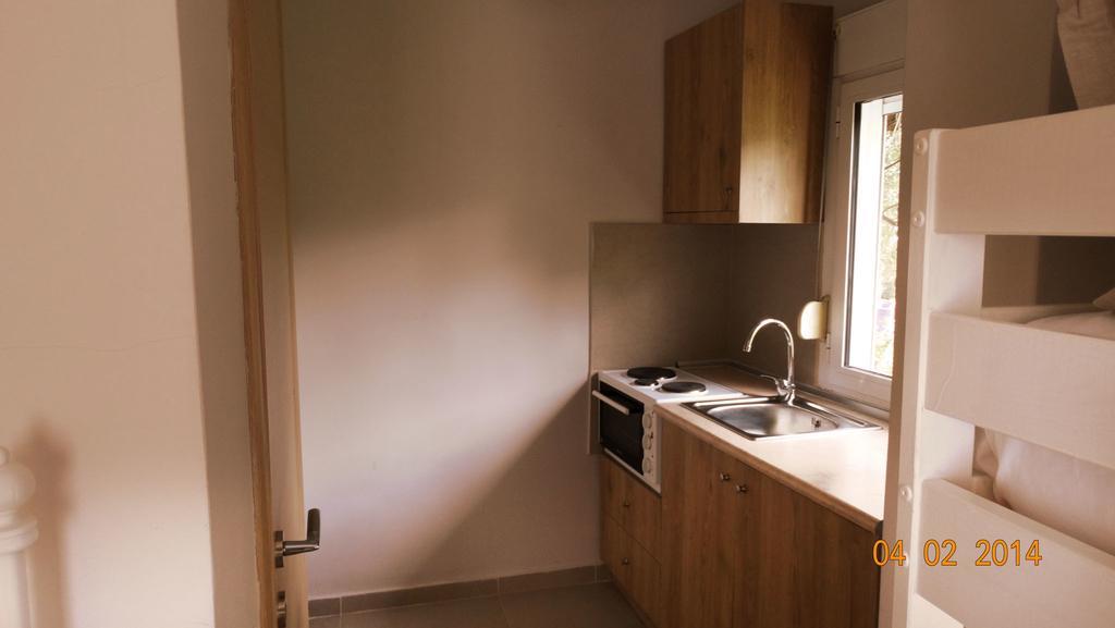Smaragdi Studios Pefkari Chambre photo